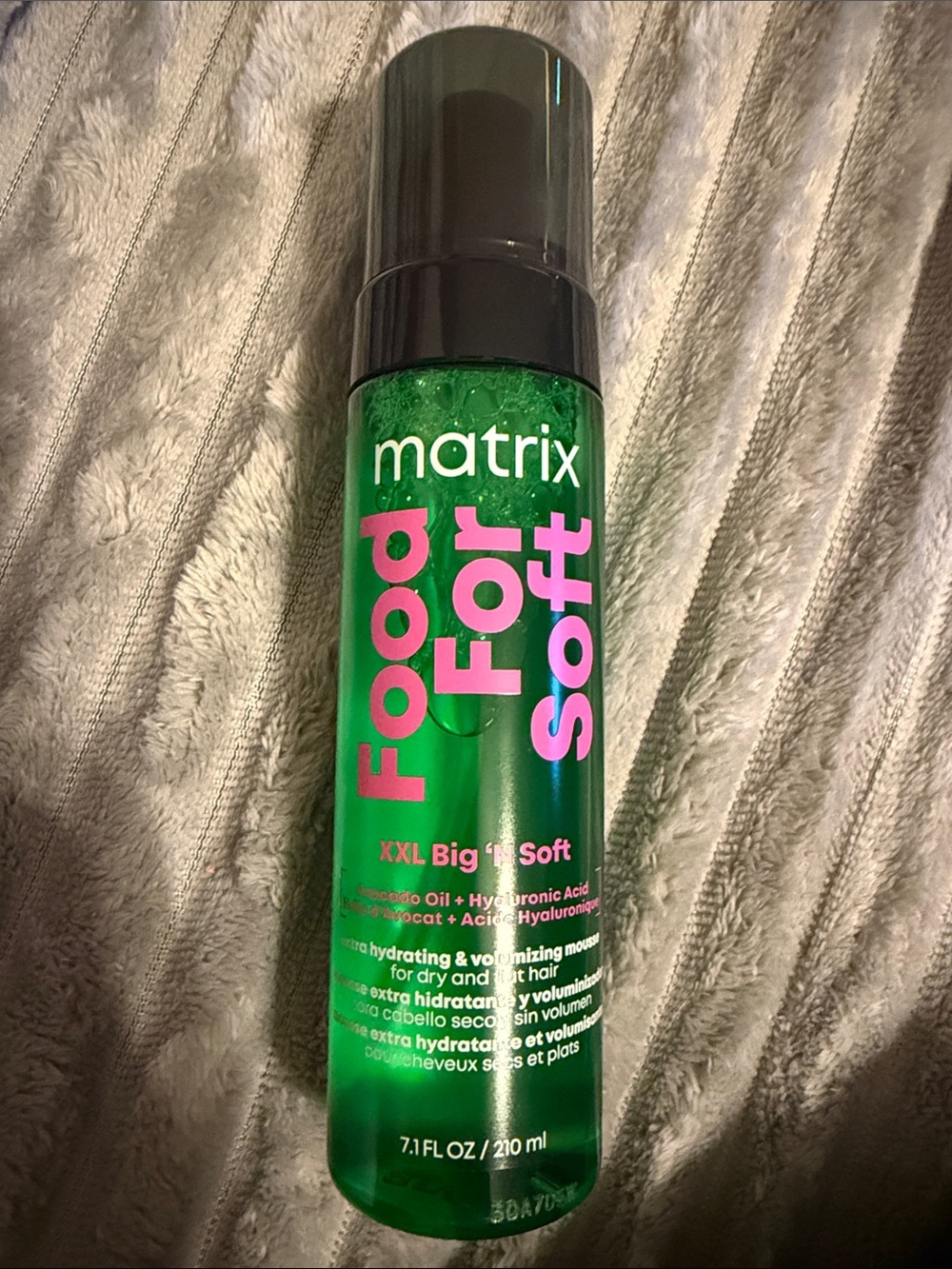Matix Food For Soft Hydrating Mousse - Green with Pink Logo